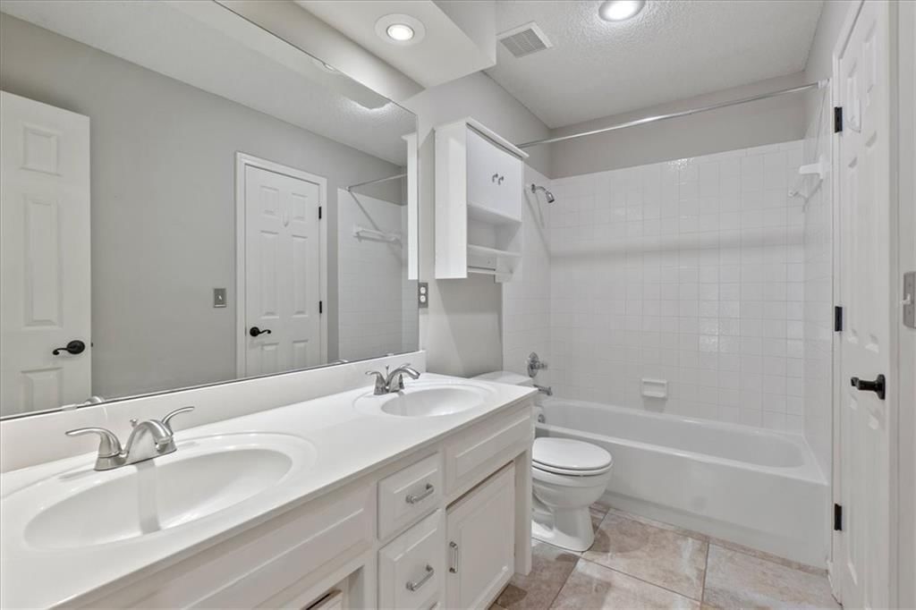 6502 W 150th Street — photo 21