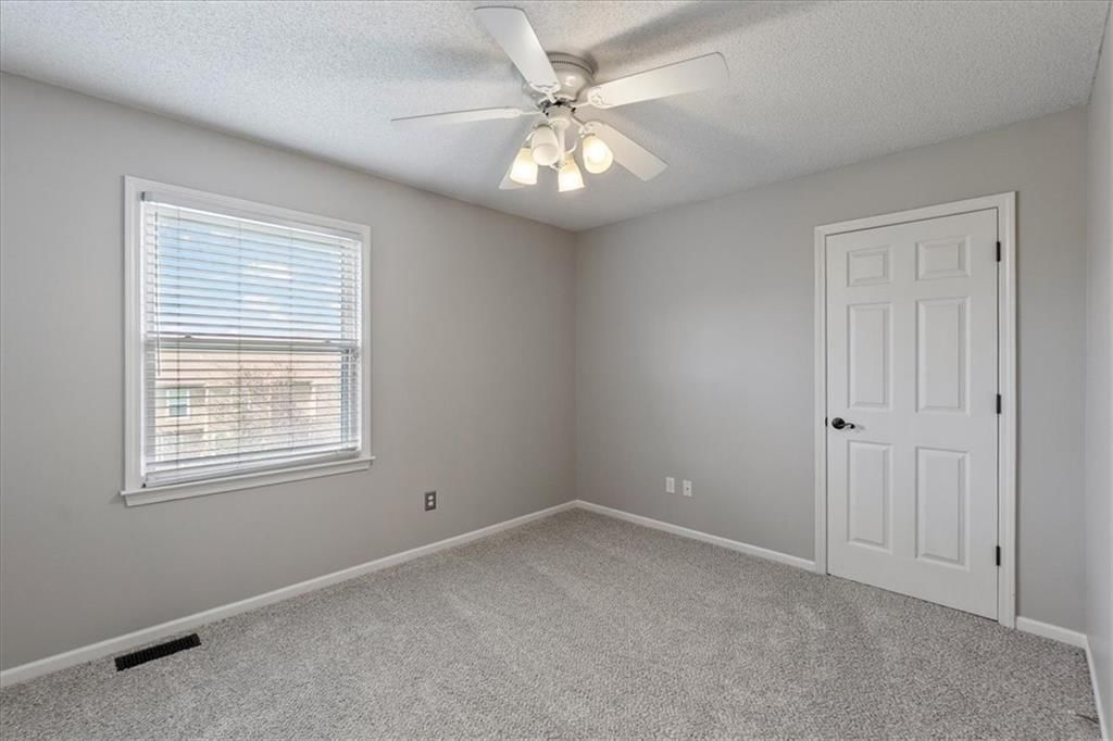 6502 W 150th Street — photo 22