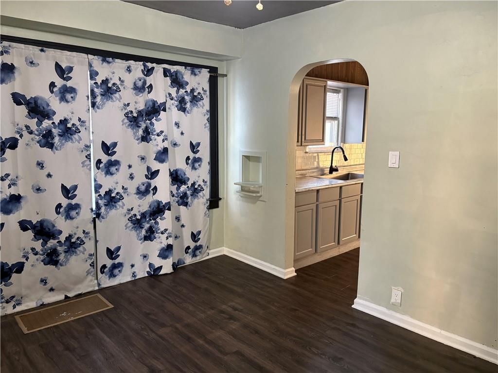 108 S Huttig Avenue — photo 9
