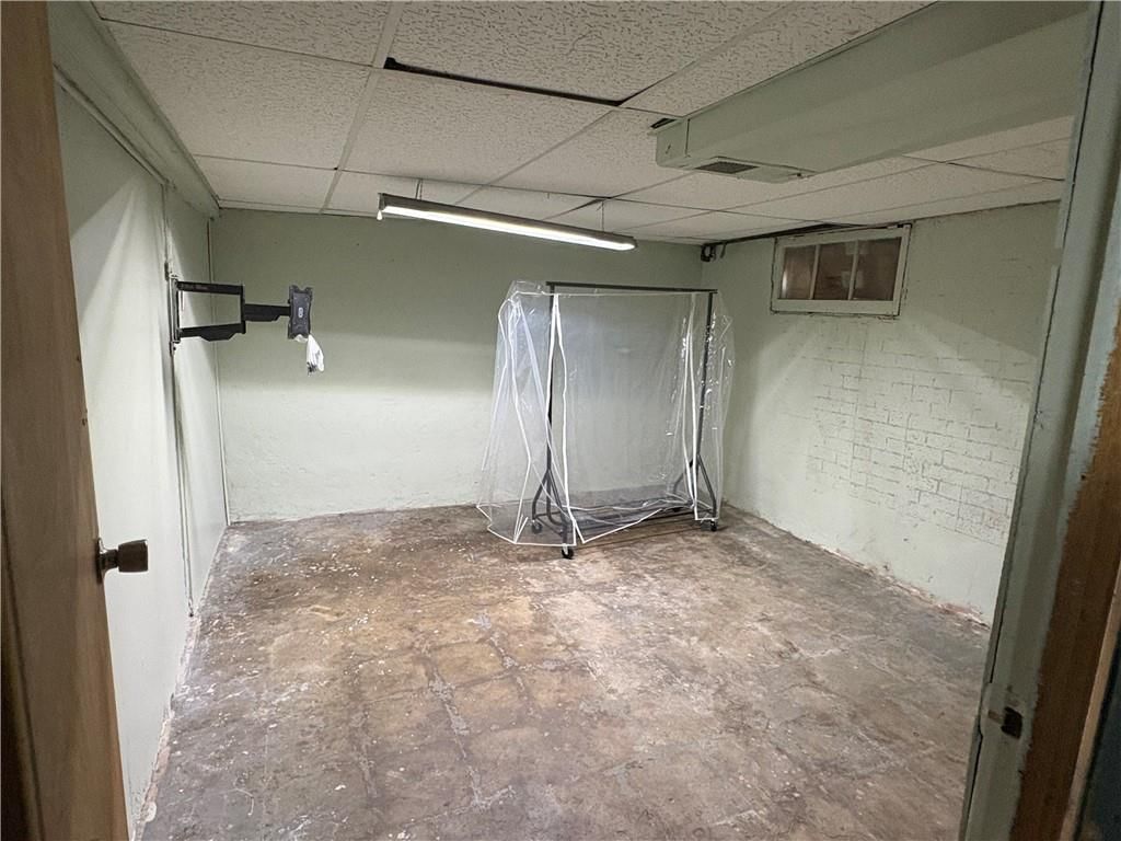 108 S Huttig Avenue — photo 24
