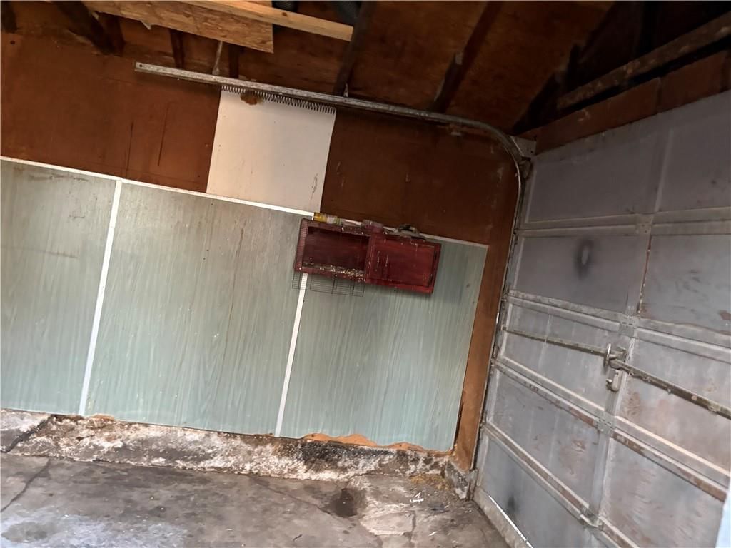 108 S Huttig Avenue — photo 31