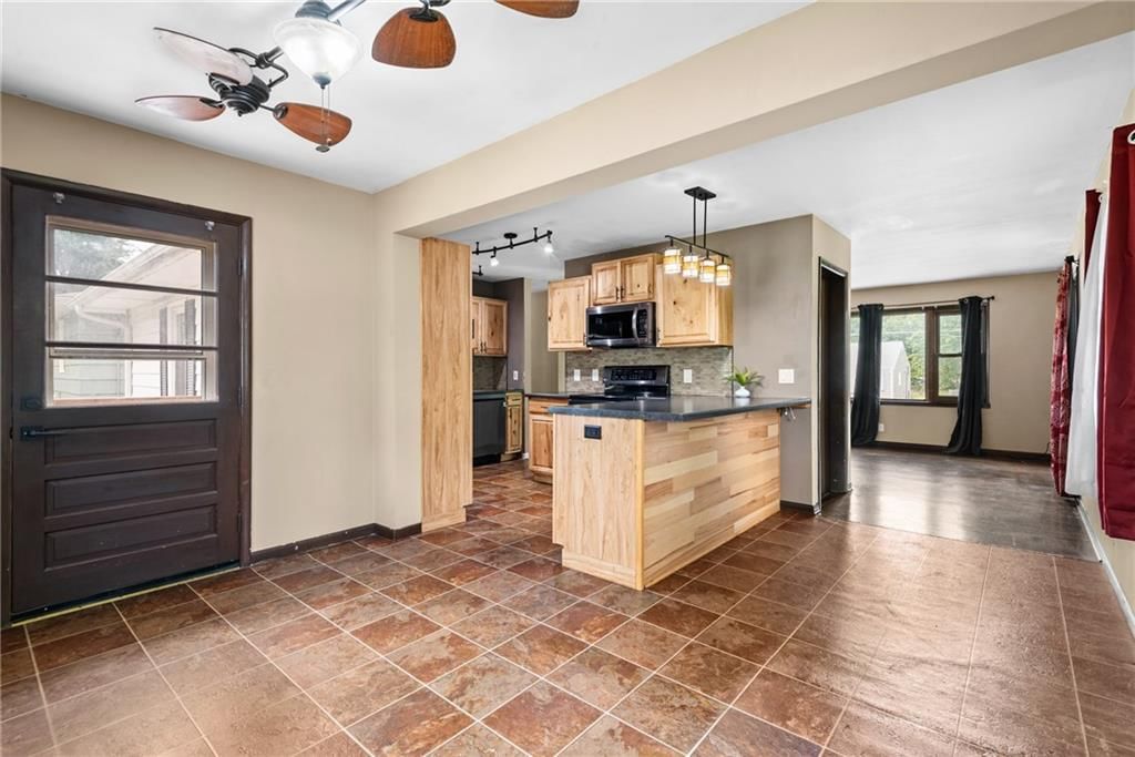 2913 S 29th Street — photo 12