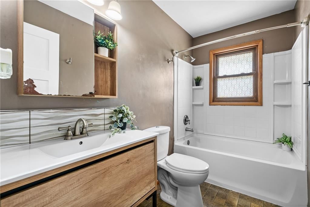 2913 S 29th Street — photo 14