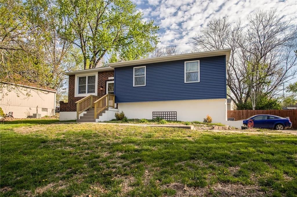 2807 NW Milford Place — photo 2