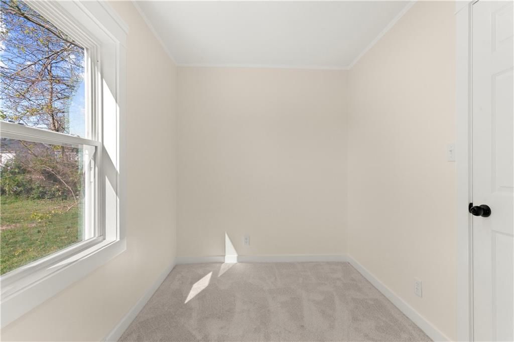2320 S Vermont Avenue — photo 12