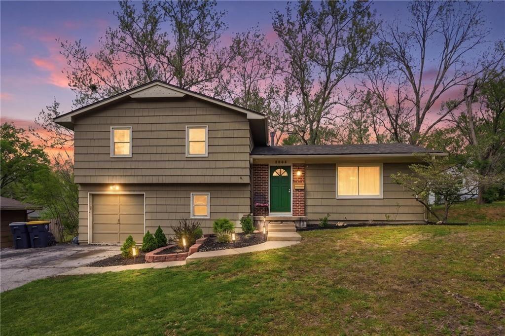 3006 E 107th Terrace, Kansas City, MO
