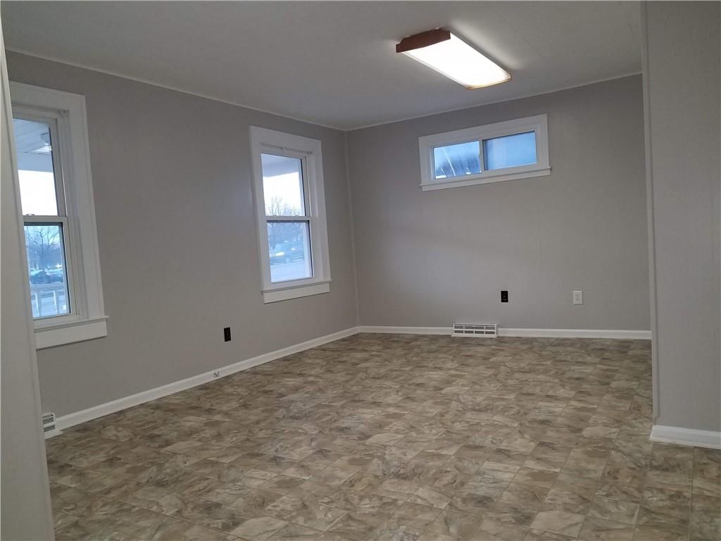 15145 Metcalf Avenue — photo 4