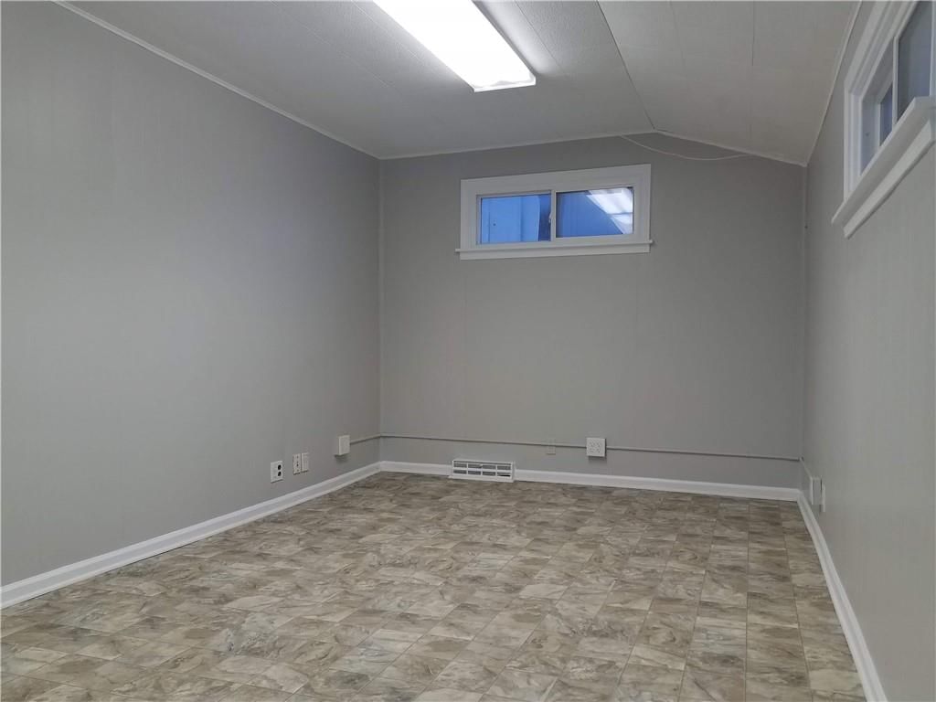 15145 Metcalf Avenue — photo 10
