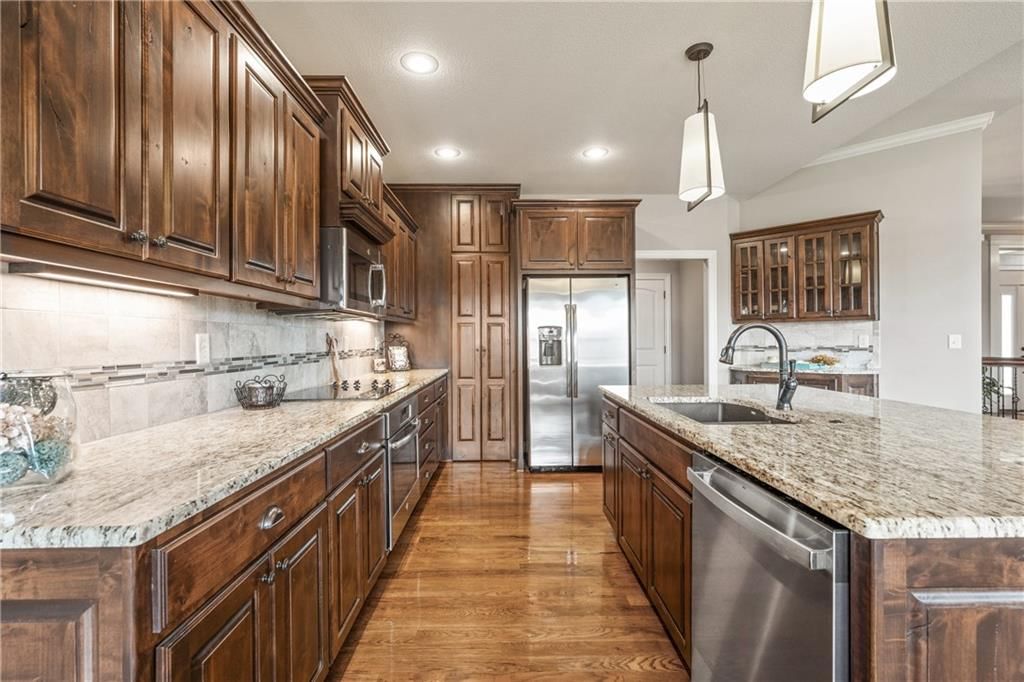 1696 NE Parkwood Drive — photo 14