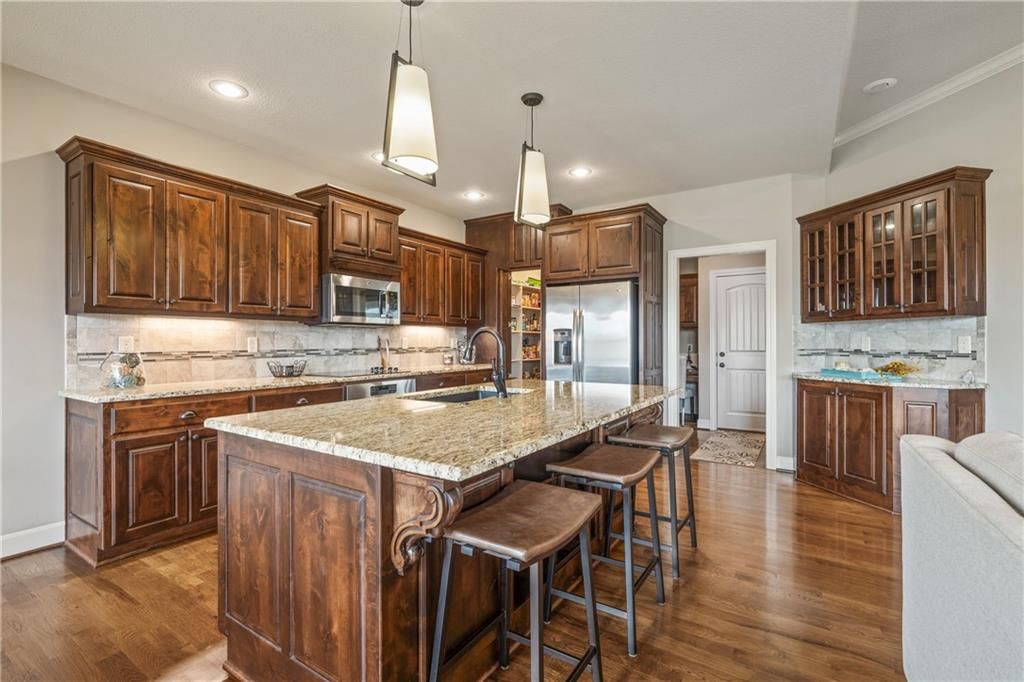 1696 NE Parkwood Drive — photo 16