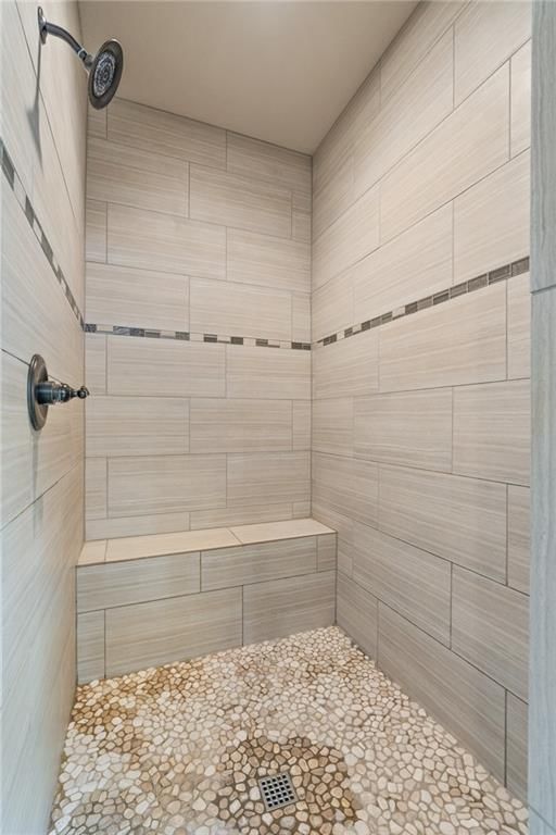 1696 NE Parkwood Drive — photo 29