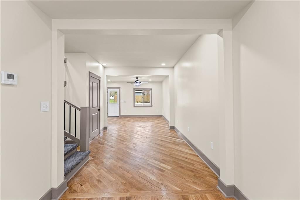 315 E Park Road — photo 11