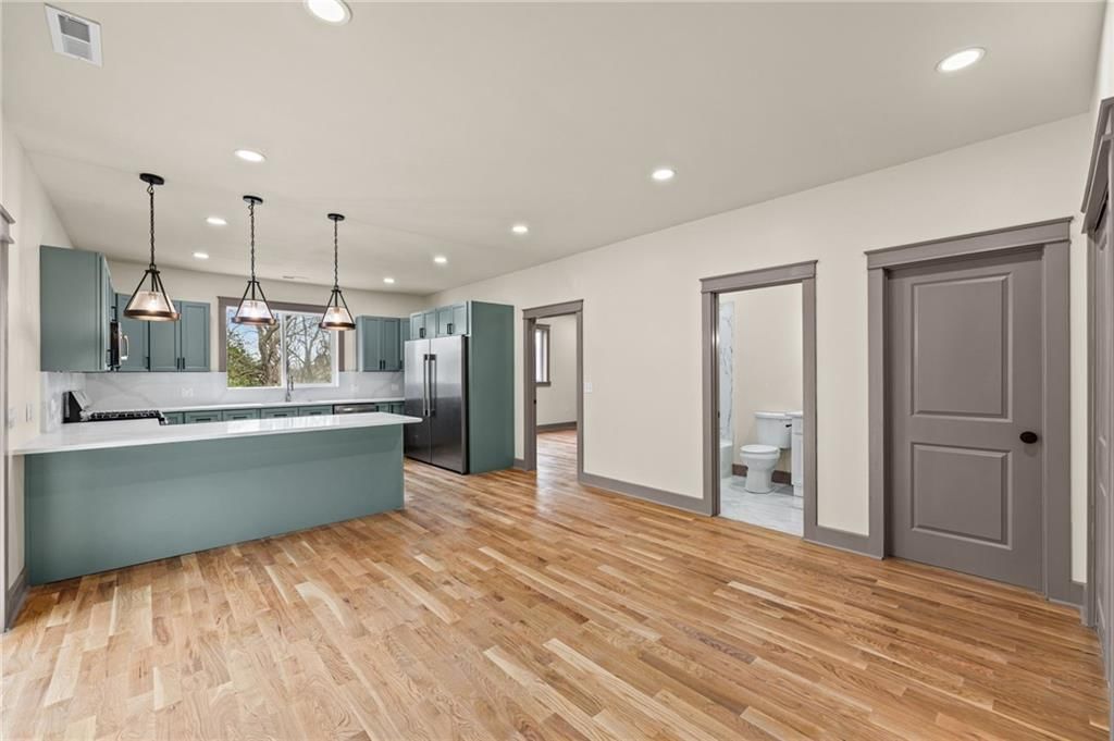 315 E Park Road — photo 12