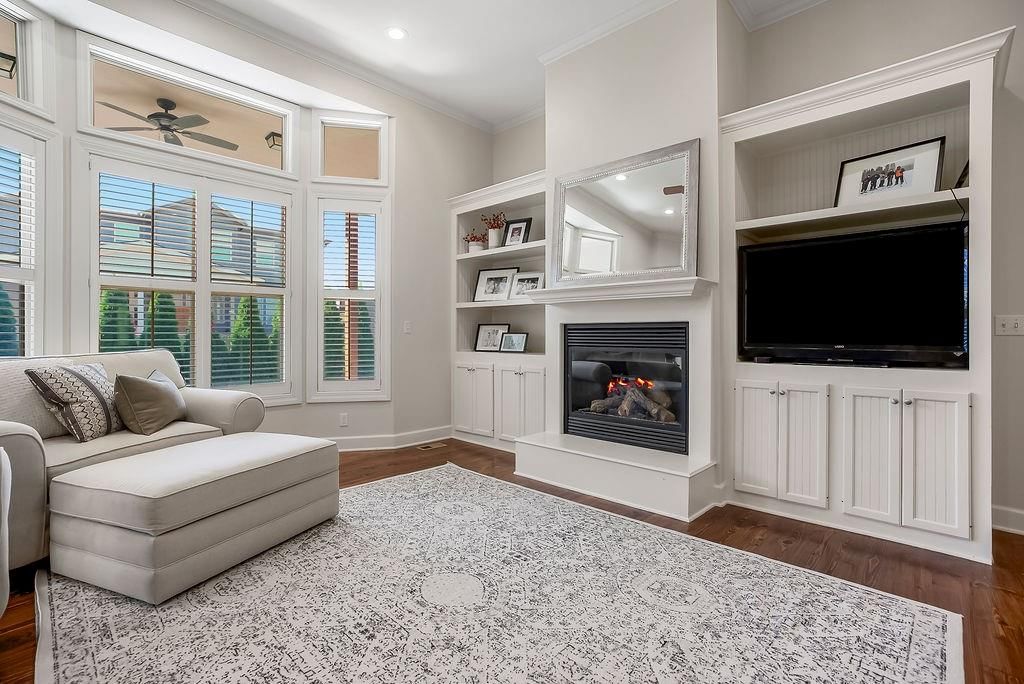 10237 Marion Street — photo 6