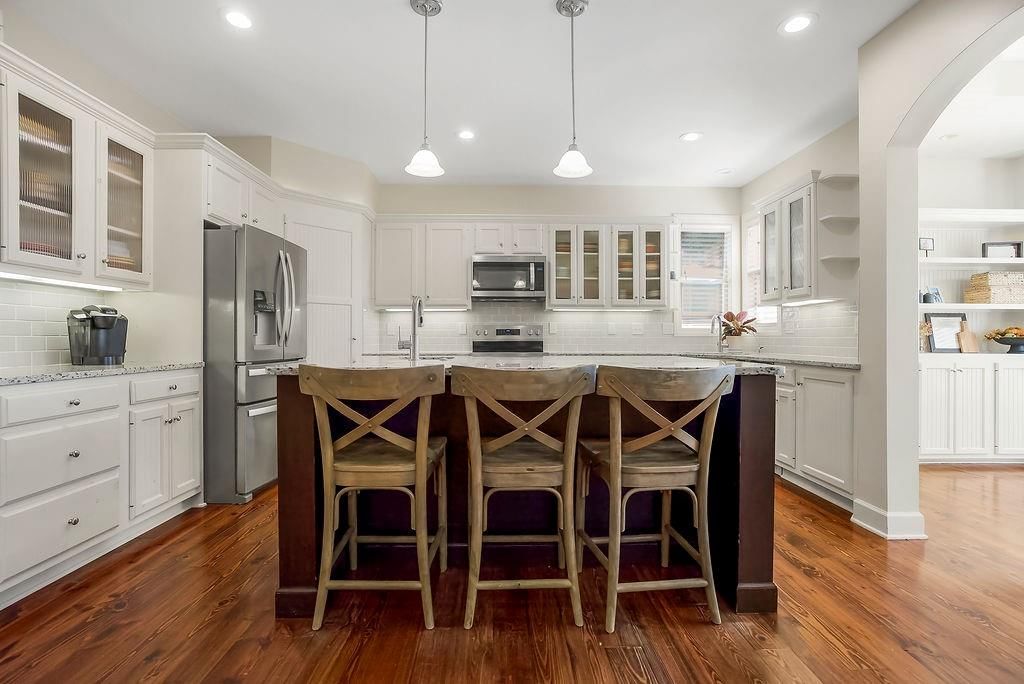 10237 Marion Street — photo 10