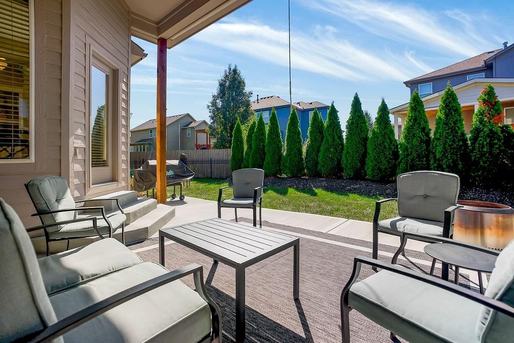 10237 Marion Street — photo 35