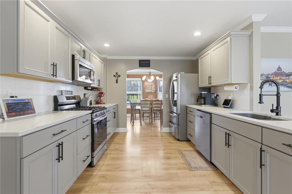 605 Sunshine Drive — photo 9
