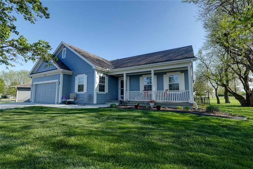 2010 Prairie Grass Drive — photo 3