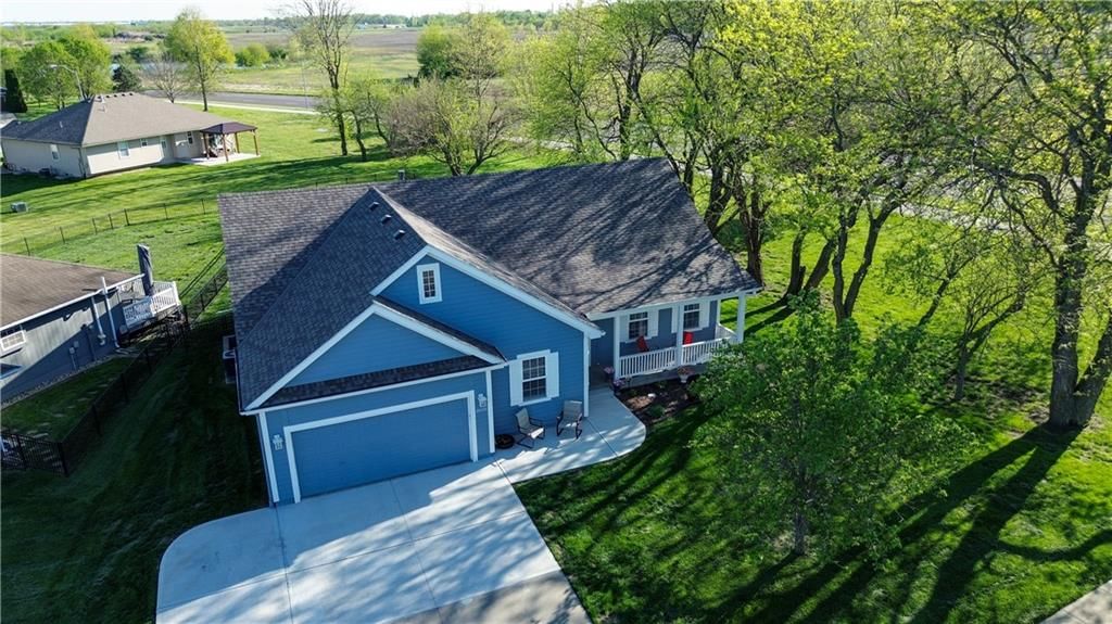 2010 Prairie Grass Drive — photo 4