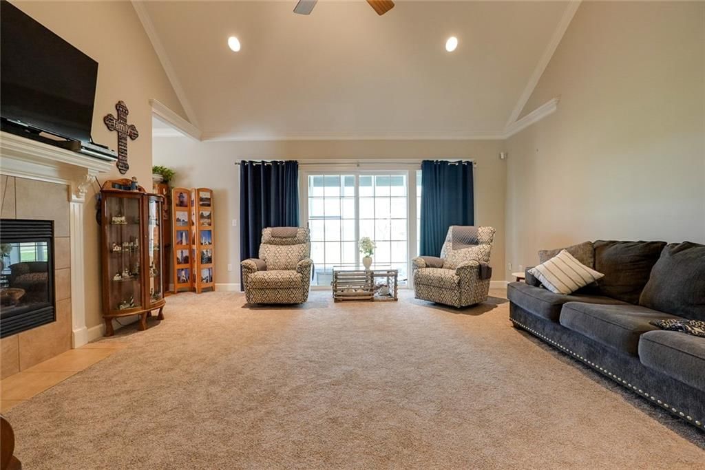 2010 Prairie Grass Drive — photo 27