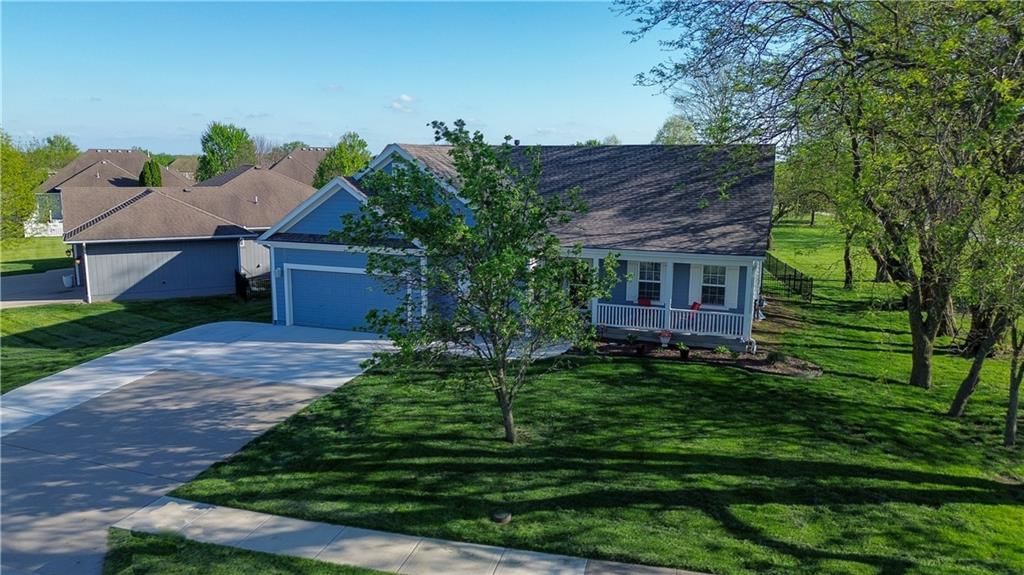 2010 Prairie Grass Drive — photo 48