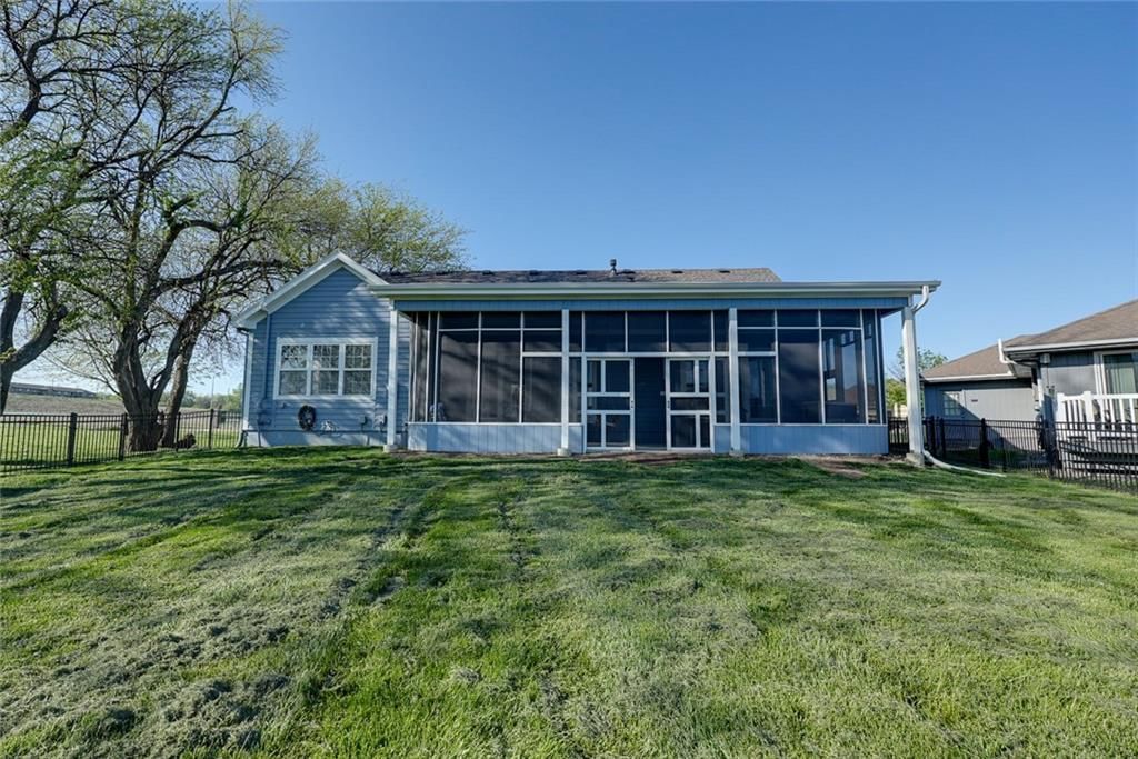 2010 Prairie Grass Drive — photo 52