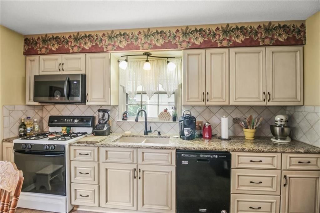 3908 Woodbury Street — photo 11