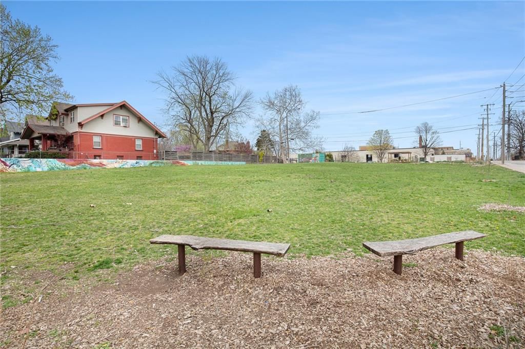2930 Campbell Street — photo 47