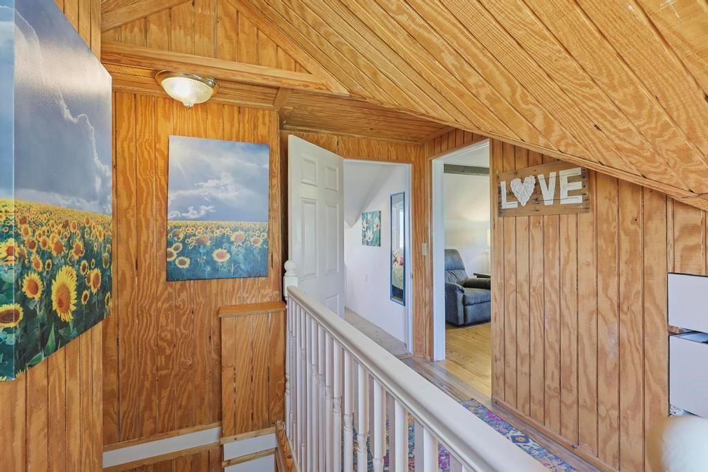 802 Heylman Street — photo 18