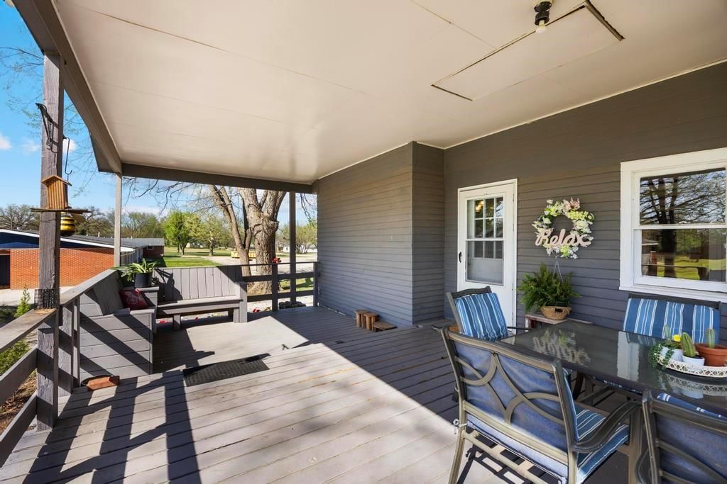 802 Heylman Street — photo 24