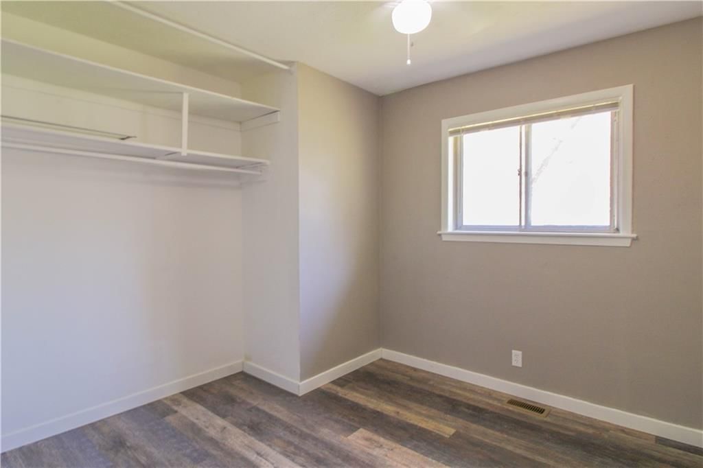 1919 Clare Road — photo 19