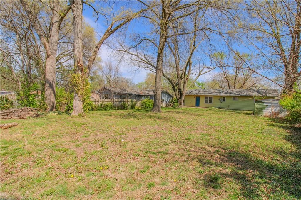 1919 Clare Road — photo 21