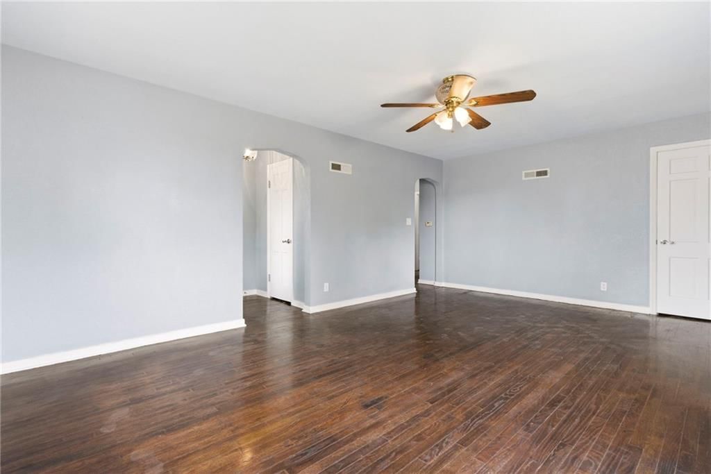 307 E Orchard Street — photo 4