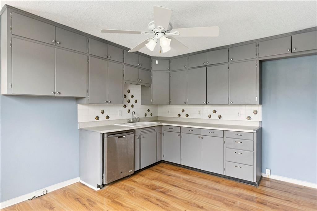 307 E Orchard Street — photo 8