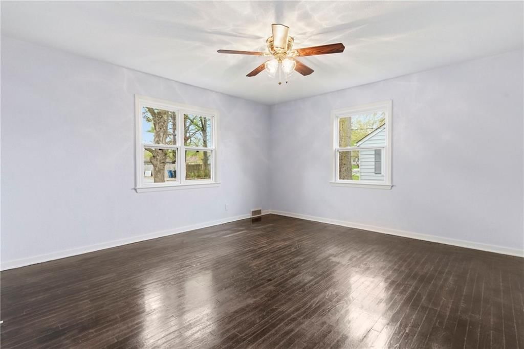 307 E Orchard Street — photo 12