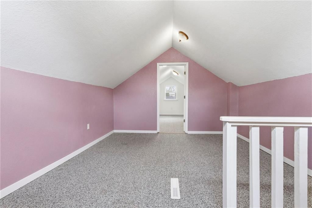 307 E Orchard Street — photo 16