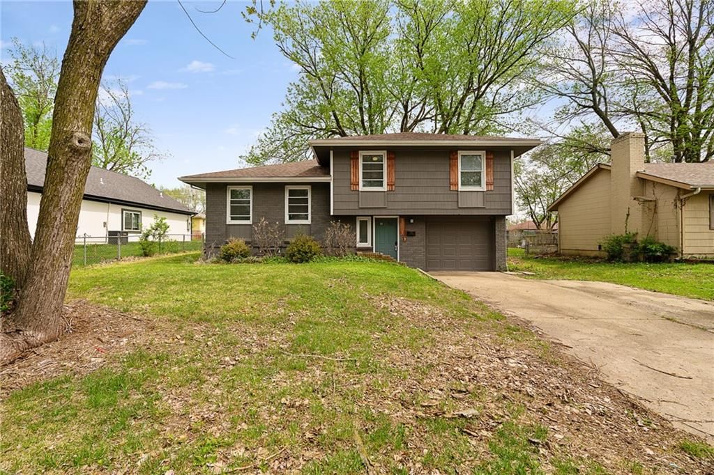 12005 Belmont Avenue, Grandview, MO