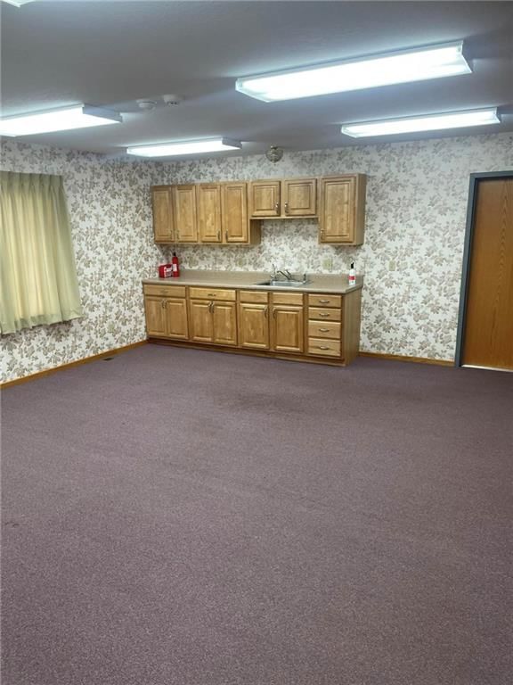 2401 N Woodbine Road — photo 14