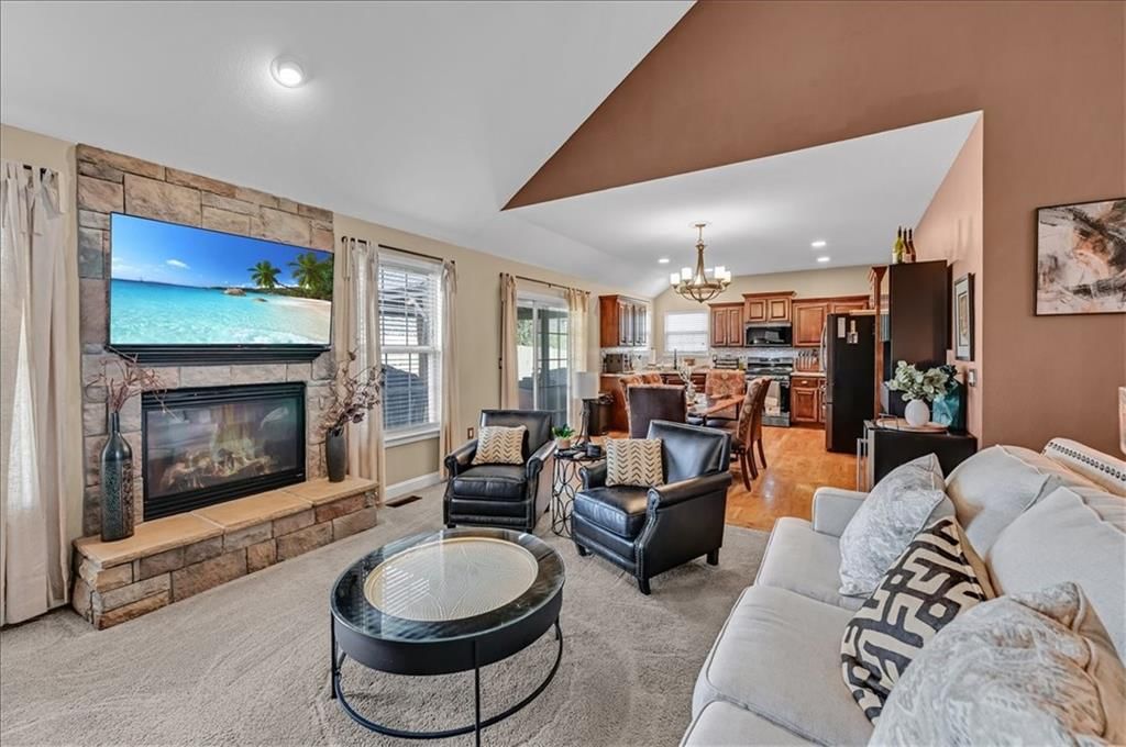 218 S Melrose Lane — photo 4
