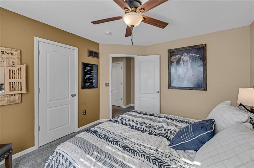 218 S Melrose Lane — photo 15