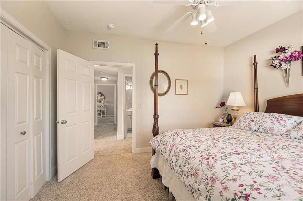 11630 Tomahawk Creek Parkway — photo 10