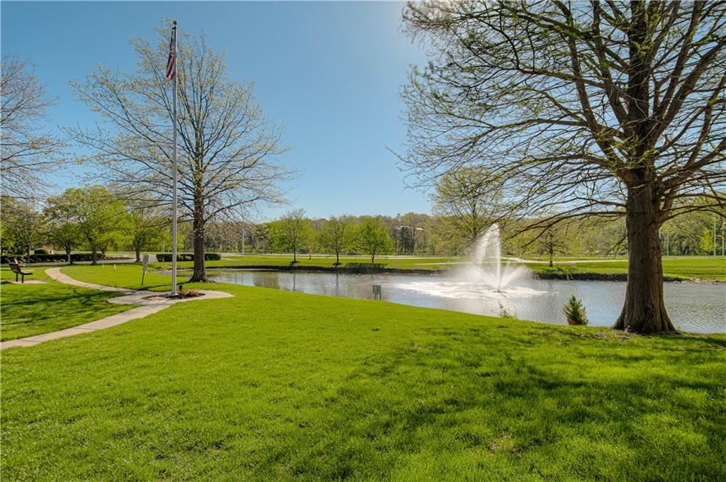 11630 Tomahawk Creek Parkway — photo 21