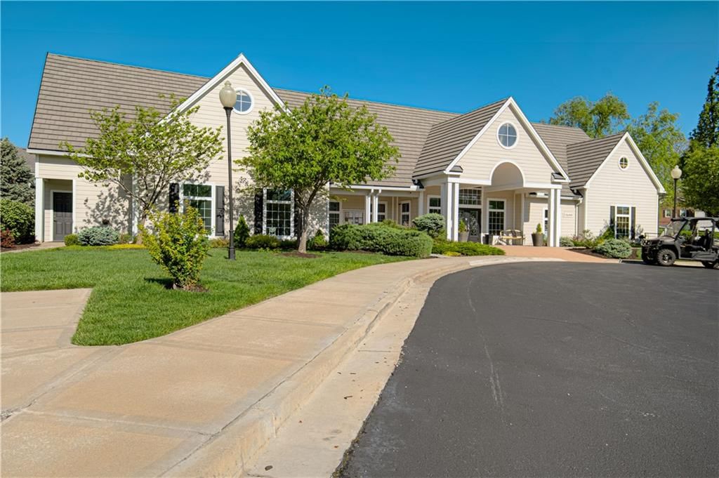 11630 Tomahawk Creek Parkway — photo 24