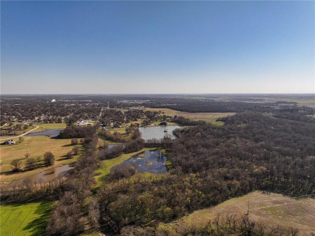 304 Reavley Drive — photo 10