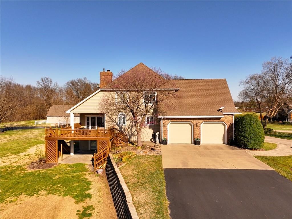 304 Reavley Drive — photo 15