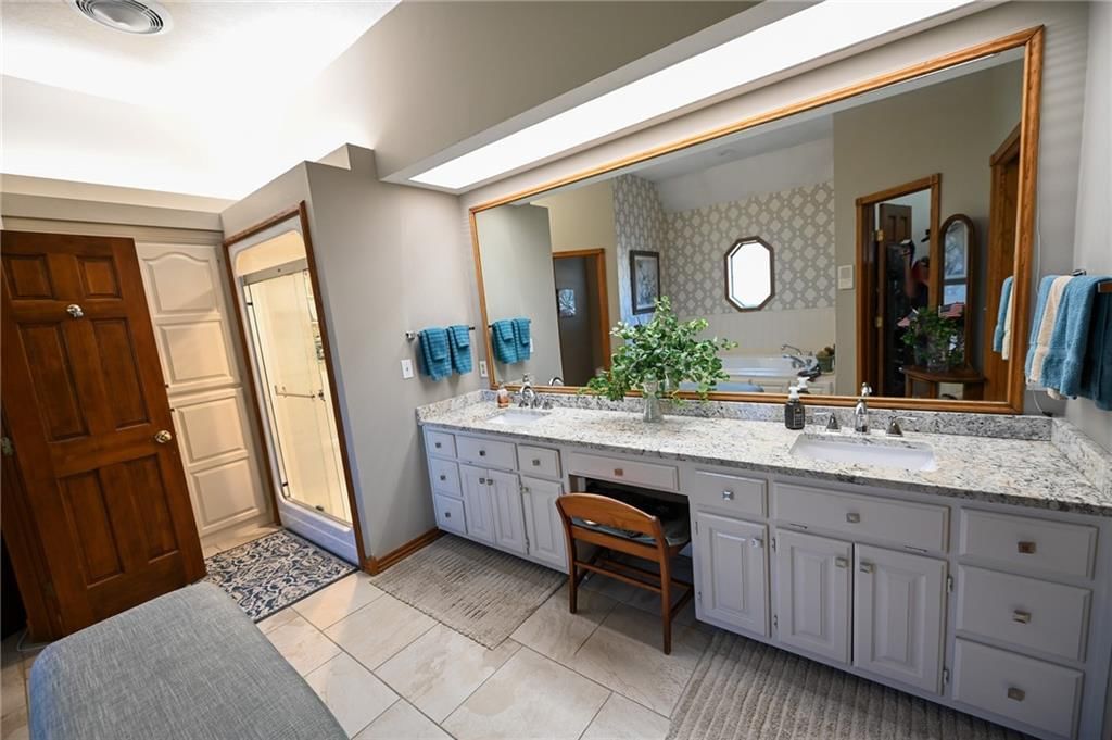 304 Reavley Drive — photo 26