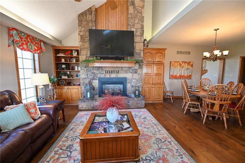 304 Reavley Drive — photo 28