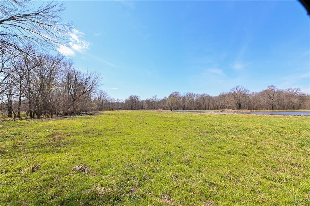 304 Reavley Drive — photo 35