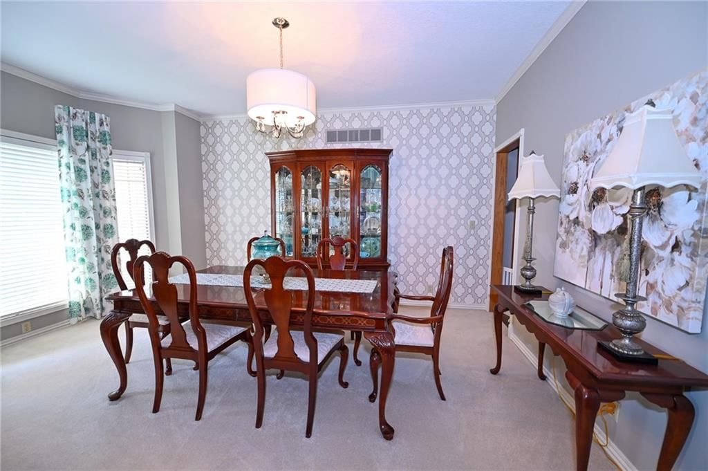 304 Reavley Drive — photo 46