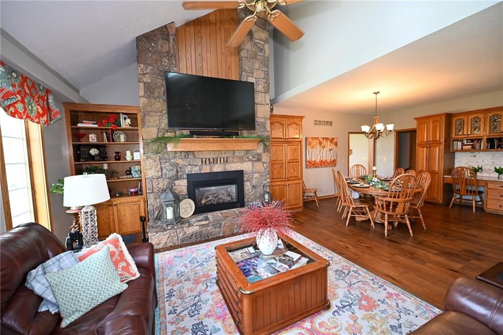 304 Reavley Drive — photo 52